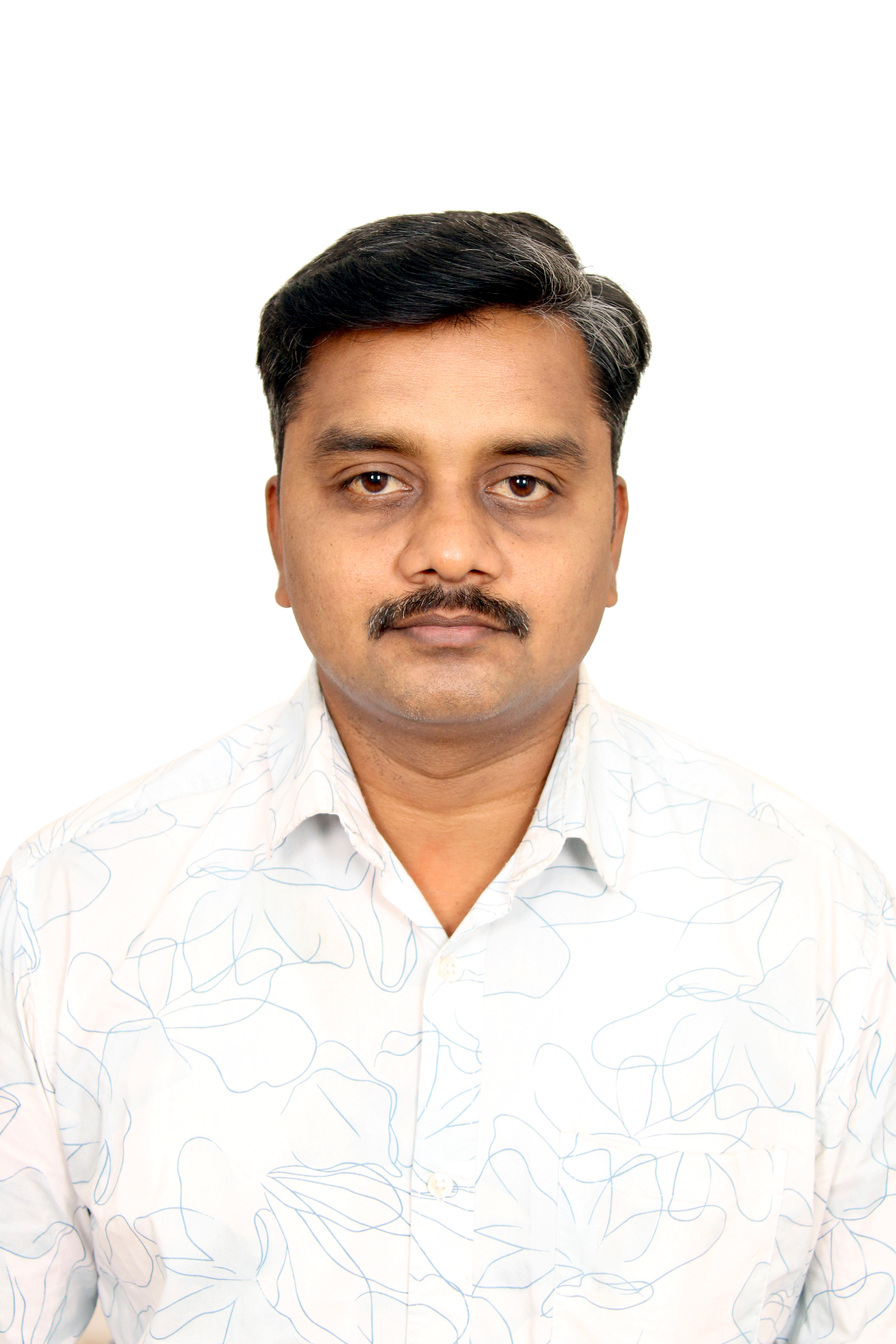 Photograph of Dr.SURESH CHINNA THAMPY M